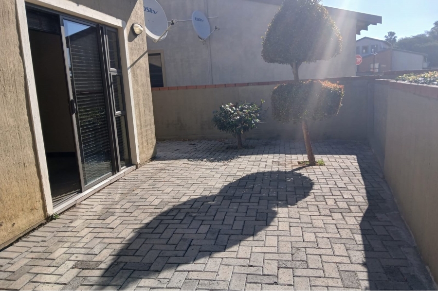 To Let 3 Bedroom Property for Rent in Waterval East North West